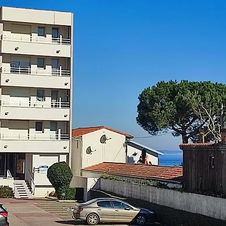 La Croisette アパート アルカション