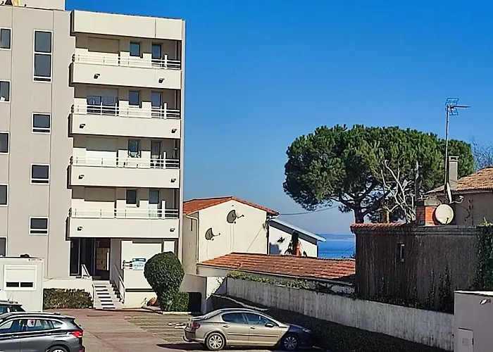 La Croisette アパート アルカション